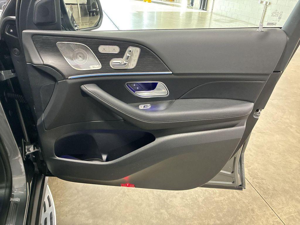 new 2025 Mercedes-Benz GLE 350 car, priced at $75,500