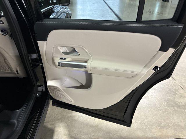 new 2025 Mercedes-Benz GLB 250 car, priced at $50,195