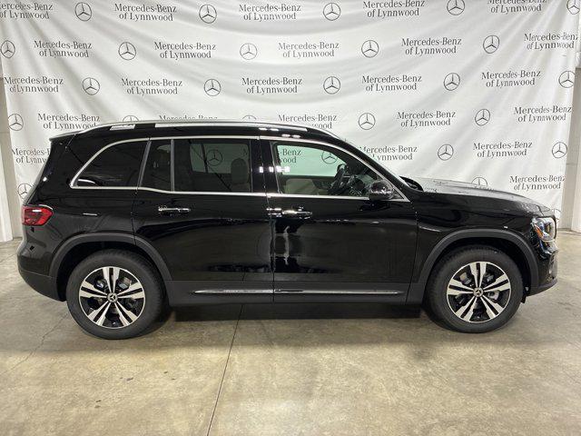 new 2025 Mercedes-Benz GLB 250 car, priced at $50,195
