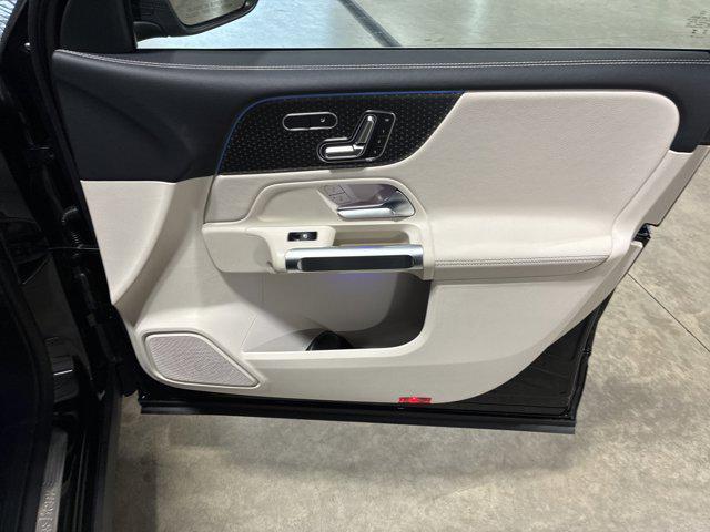 new 2025 Mercedes-Benz GLB 250 car, priced at $50,195