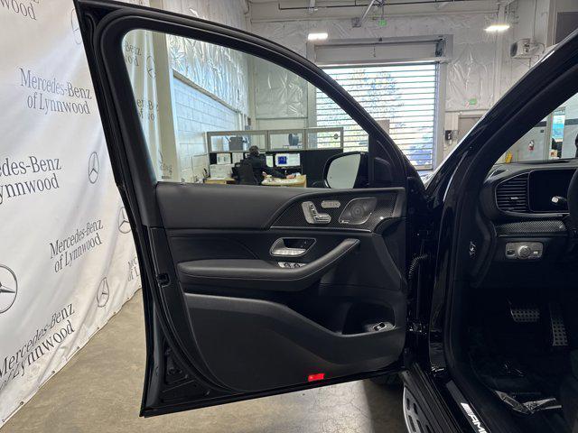 new 2025 Mercedes-Benz AMG GLE 63 car, priced at $141,115
