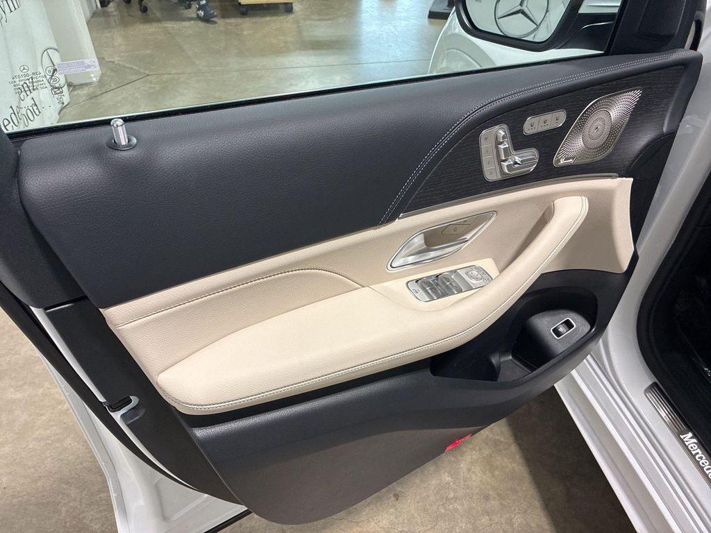 new 2026 Mercedes-Benz GLE 450 car, priced at $84,575