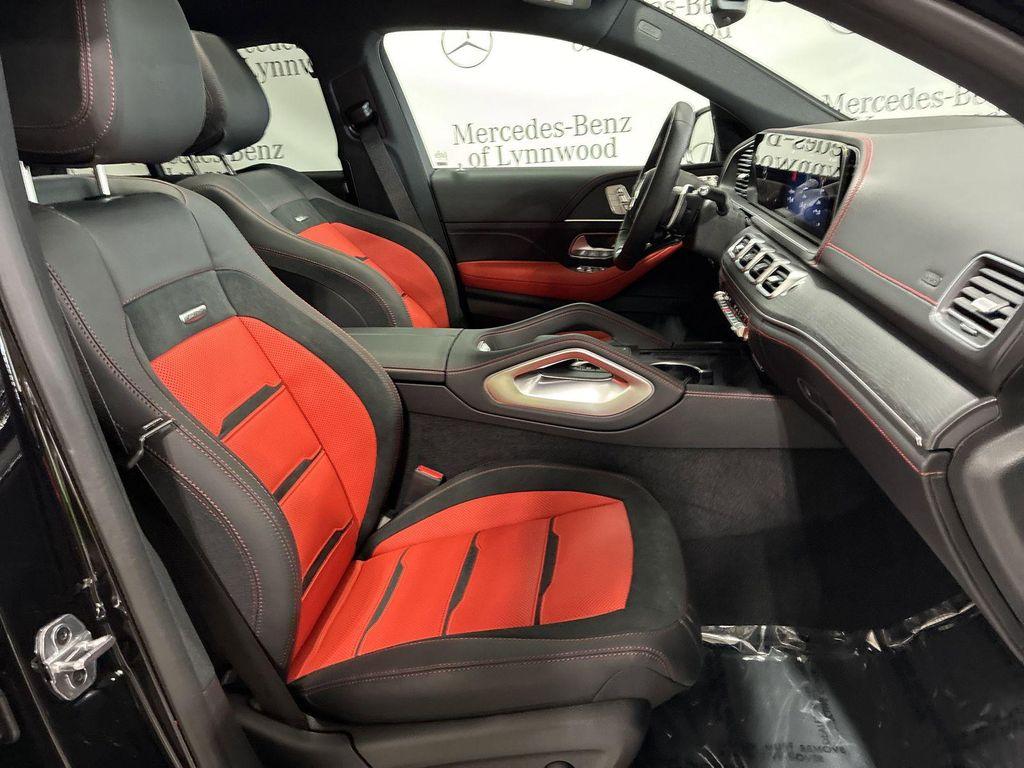new 2025 Mercedes-Benz AMG GLE 53 car, priced at $98,740