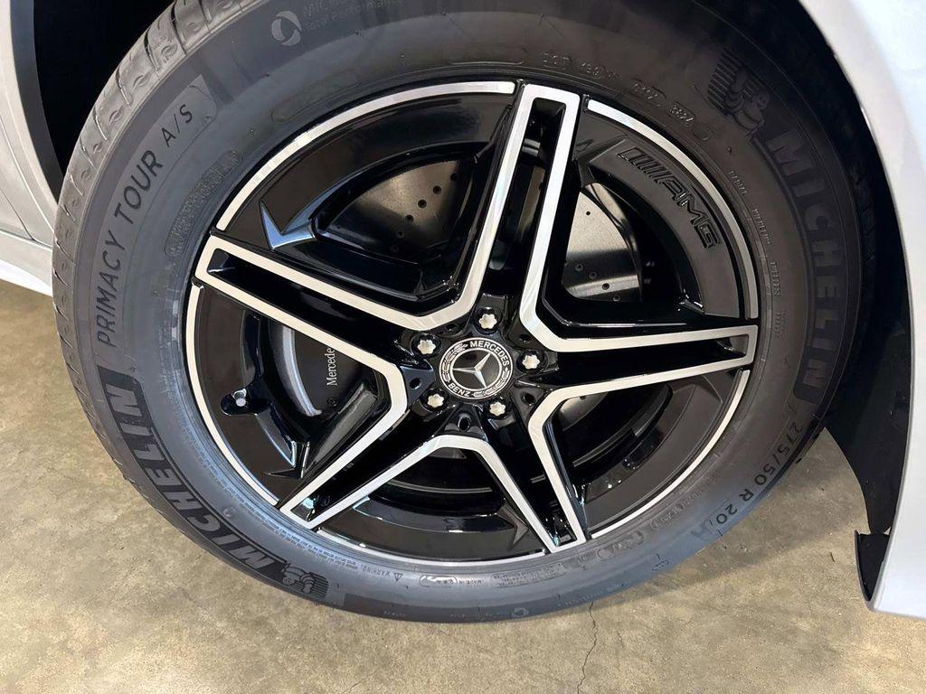 new 2025 Mercedes-Benz GLE 580 car, priced at $94,495