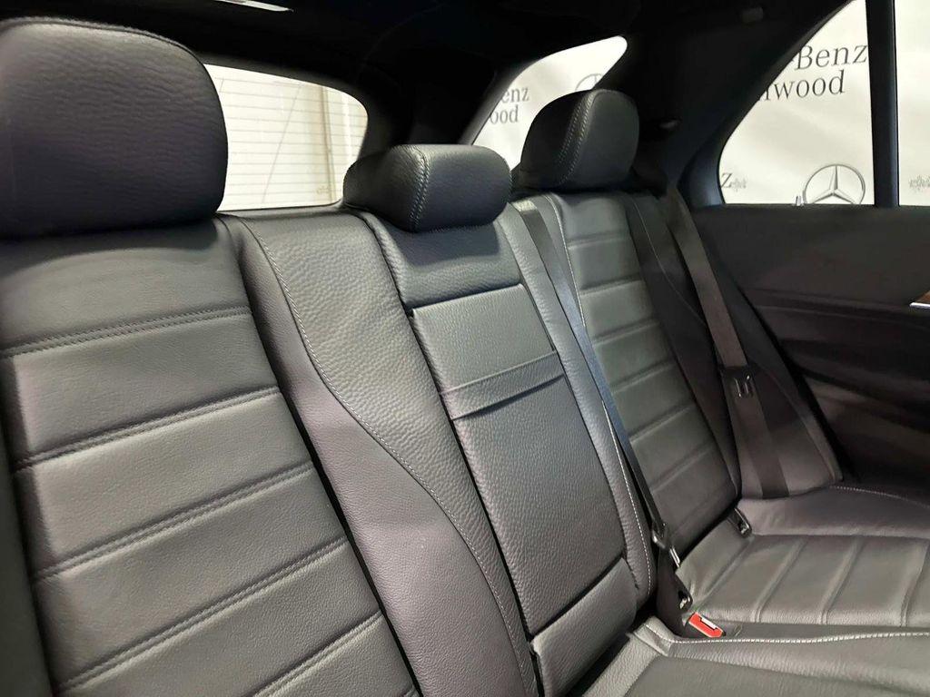 new 2025 Mercedes-Benz GLE 580 car, priced at $94,495