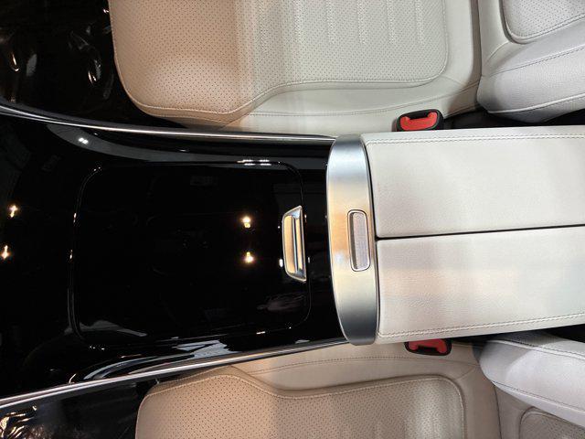 new 2025 Mercedes-Benz GLC 300 car, priced at $67,955