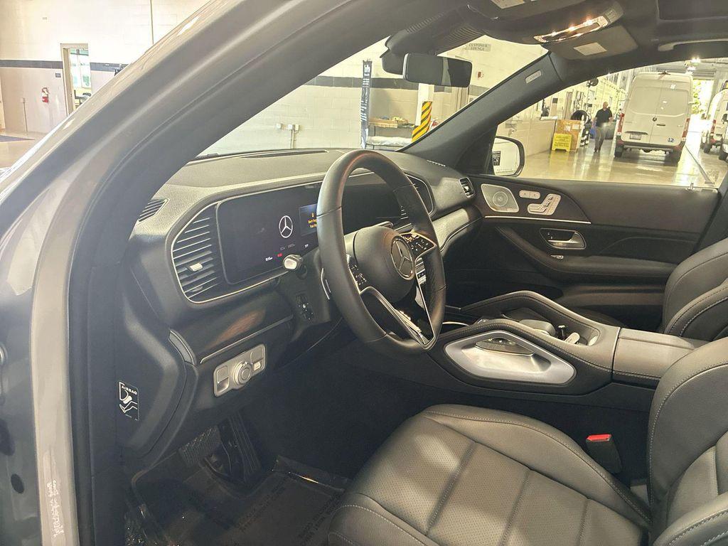 used 2024 Mercedes-Benz GLE 450 Plug-In Hybrid car, priced at $78,995