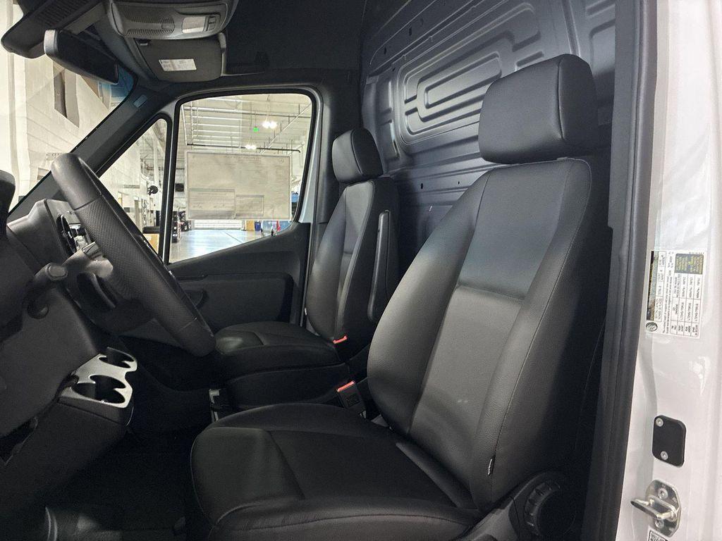 new 2025 Mercedes-Benz Sprinter 2500 car, priced at $66,384