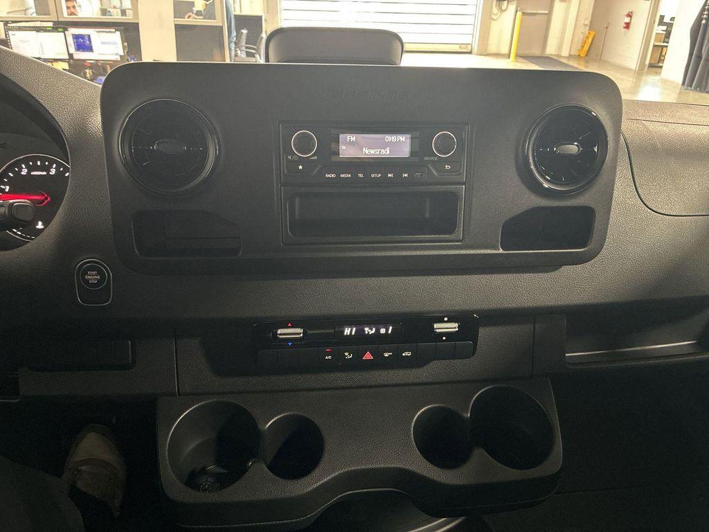 new 2025 Mercedes-Benz Sprinter 2500 car, priced at $66,384