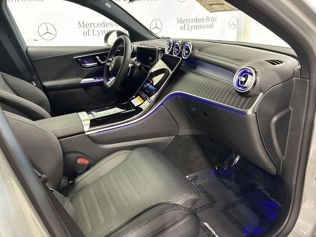 new 2025 Mercedes-Benz GLC 300 car, priced at $73,325