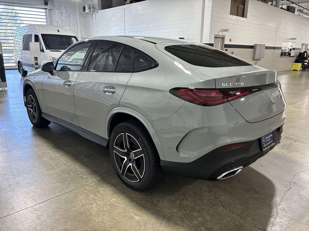 new 2025 Mercedes-Benz GLC 300 car, priced at $73,325