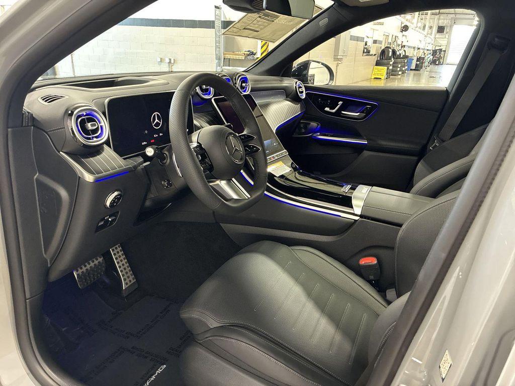 new 2025 Mercedes-Benz GLC 300 car, priced at $73,325