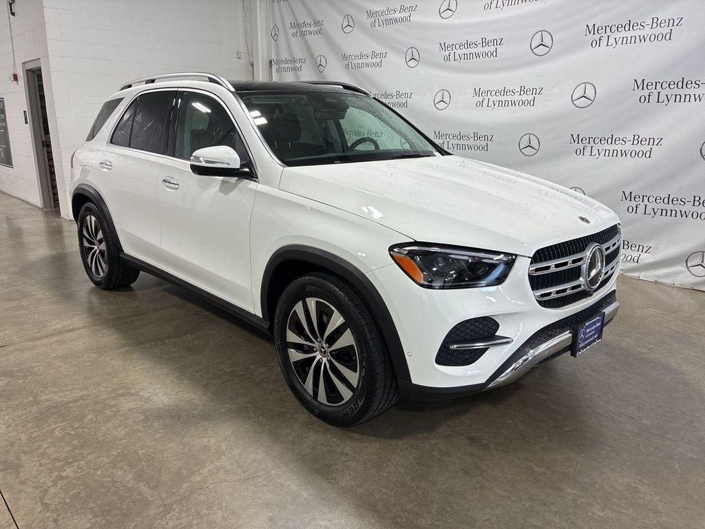new 2025 Mercedes-Benz GLE 350 car, priced at $70,315