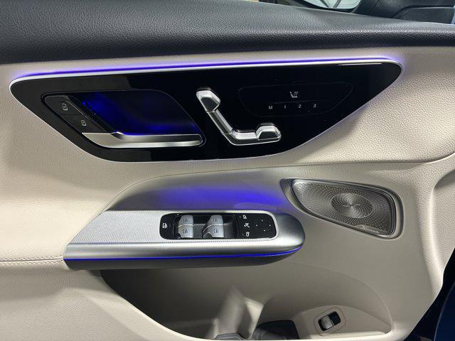 new 2025 Mercedes-Benz GLC 300 car, priced at $57,955