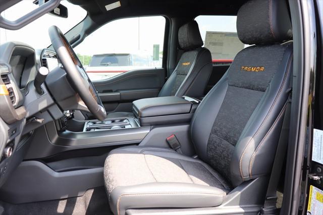 new 2025 Ford F-150 car, priced at $62,323