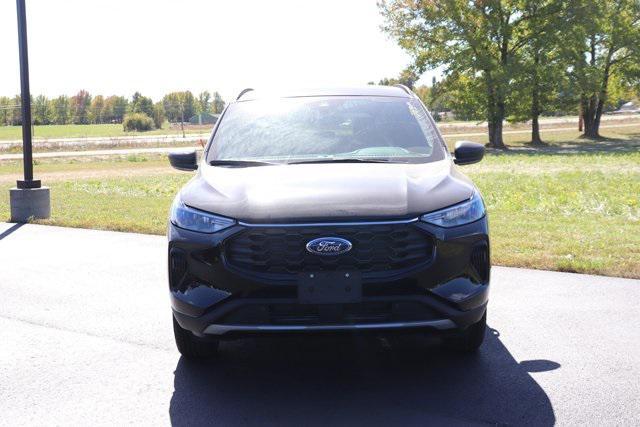 new 2025 Ford Escape car, priced at $32,300