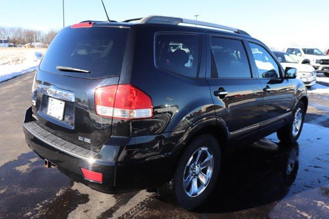 used 2009 Kia Borrego car, priced at $8,999