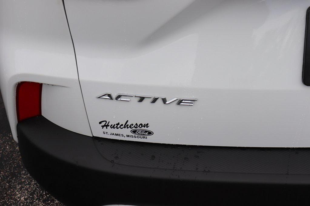 new 2025 Ford Escape car, priced at $29,200