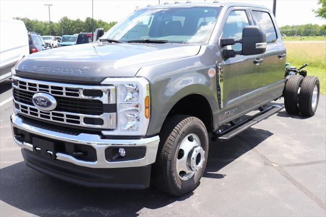 new 2025 Ford F-350 car, priced at $78,385