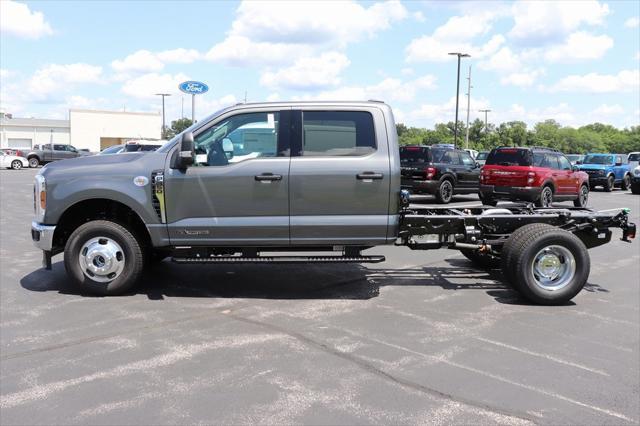 new 2025 Ford F-350 car, priced at $78,385