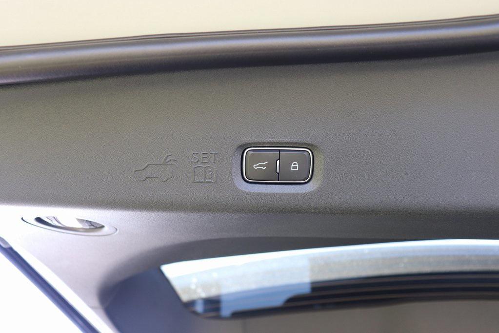 new 2025 Ford Expedition Max car, priced at $73,700