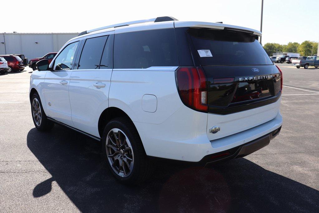 new 2025 Ford Expedition car, priced at $87,910