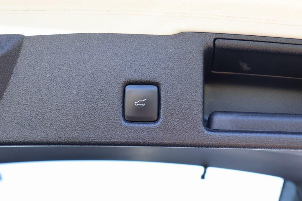 used 2022 Ford Escape car, priced at $21,500