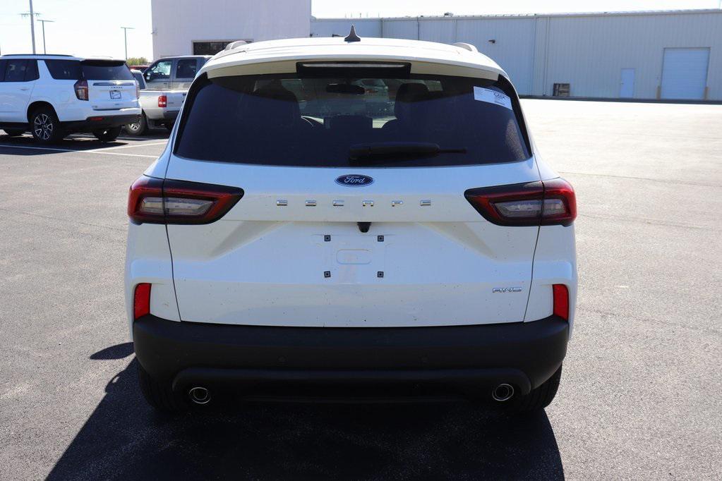 new 2025 Ford Escape car, priced at $30,200