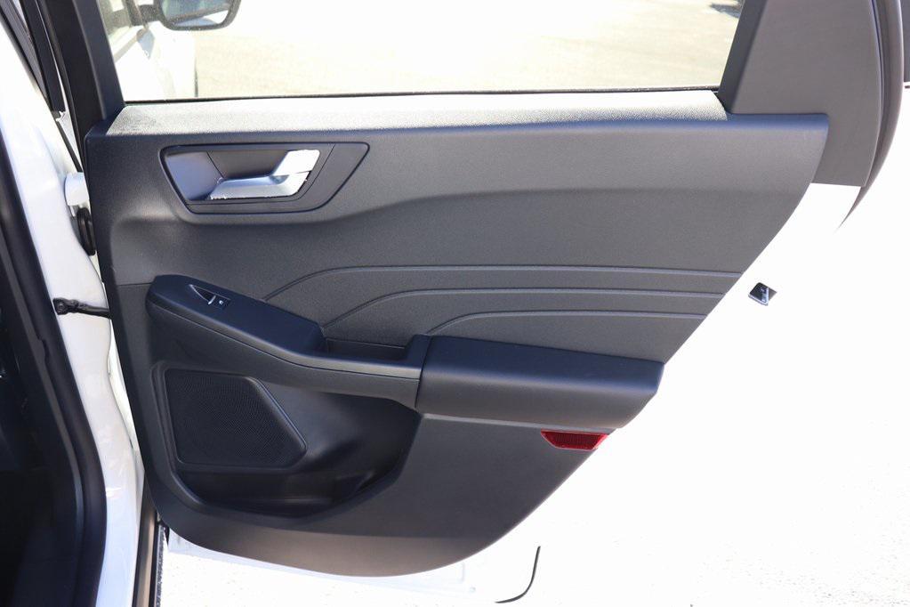 new 2025 Ford Escape car, priced at $30,200