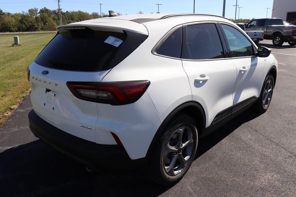 new 2025 Ford Escape car, priced at $30,200