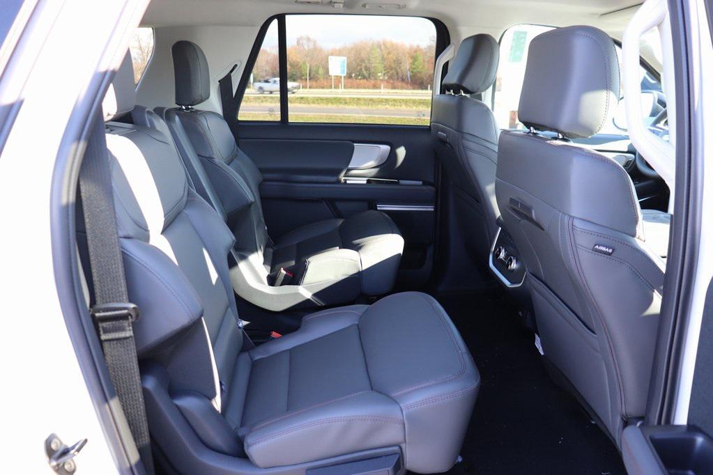 new 2025 Ford Expedition Max car, priced at $76,745