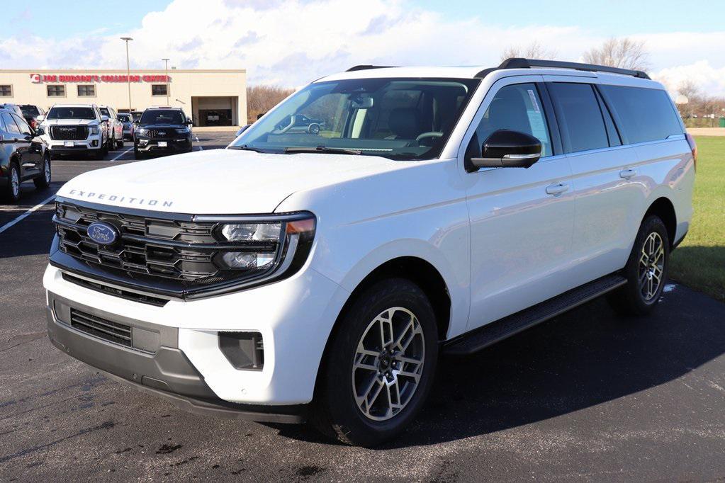 new 2025 Ford Expedition Max car, priced at $76,745