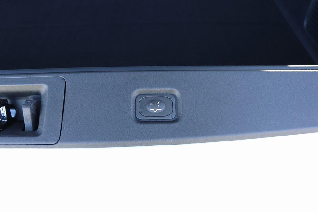 new 2025 Ford Expedition Max car, priced at $76,745