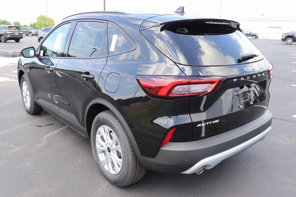 new 2025 Ford Escape car, priced at $28,405