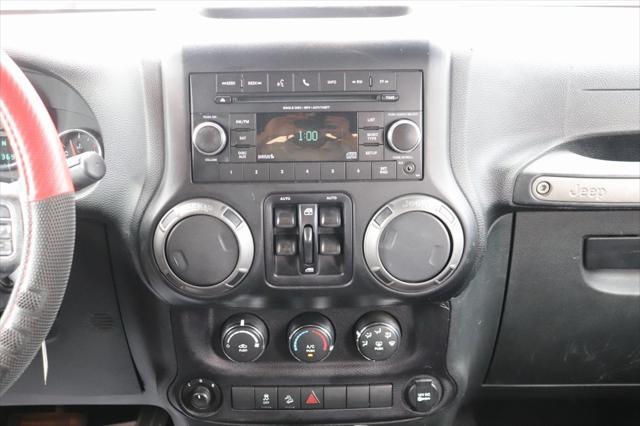 used 2015 Jeep Wrangler Unlimited car, priced at $17,500