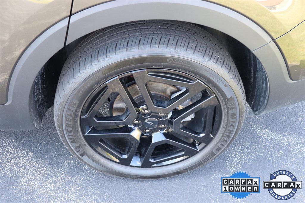 used 2025 Kia Telluride car, priced at $41,200