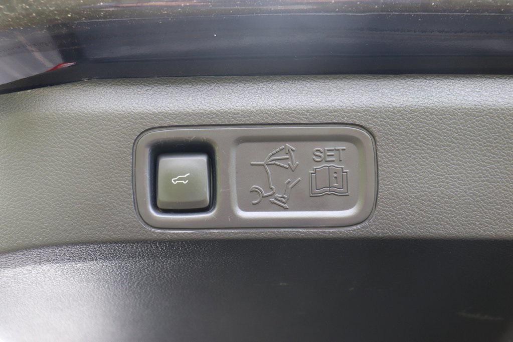 used 2024 Ford Expedition Max car, priced at $60,000