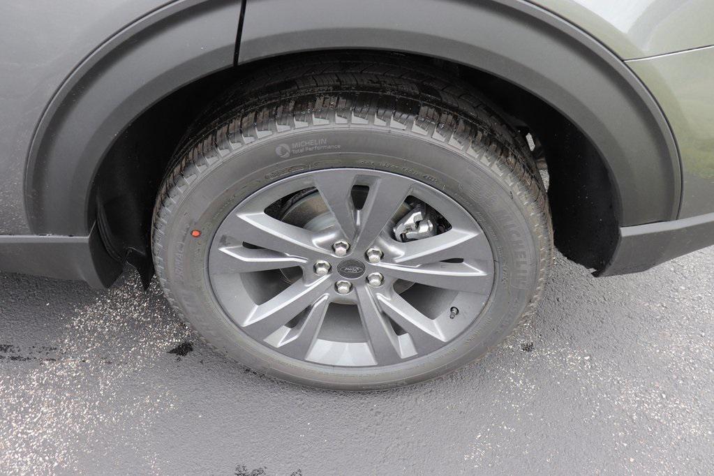 new 2025 Ford Explorer car, priced at $46,500