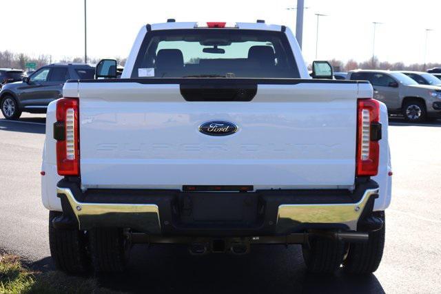 new 2024 Ford F-350 car, priced at $62,500