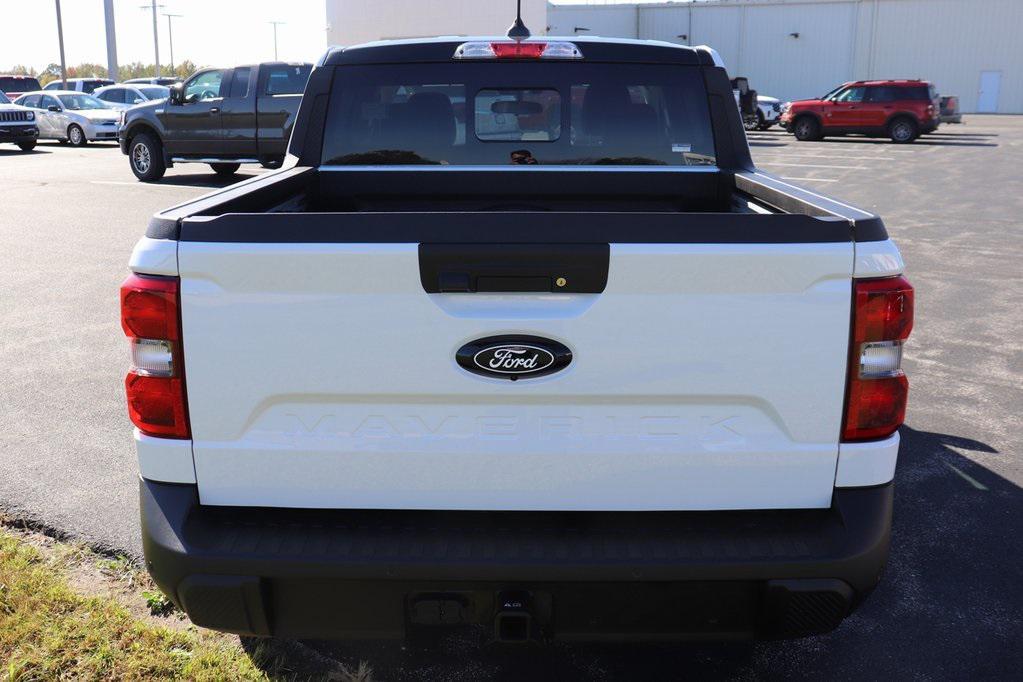 new 2025 Ford Maverick car, priced at $39,800