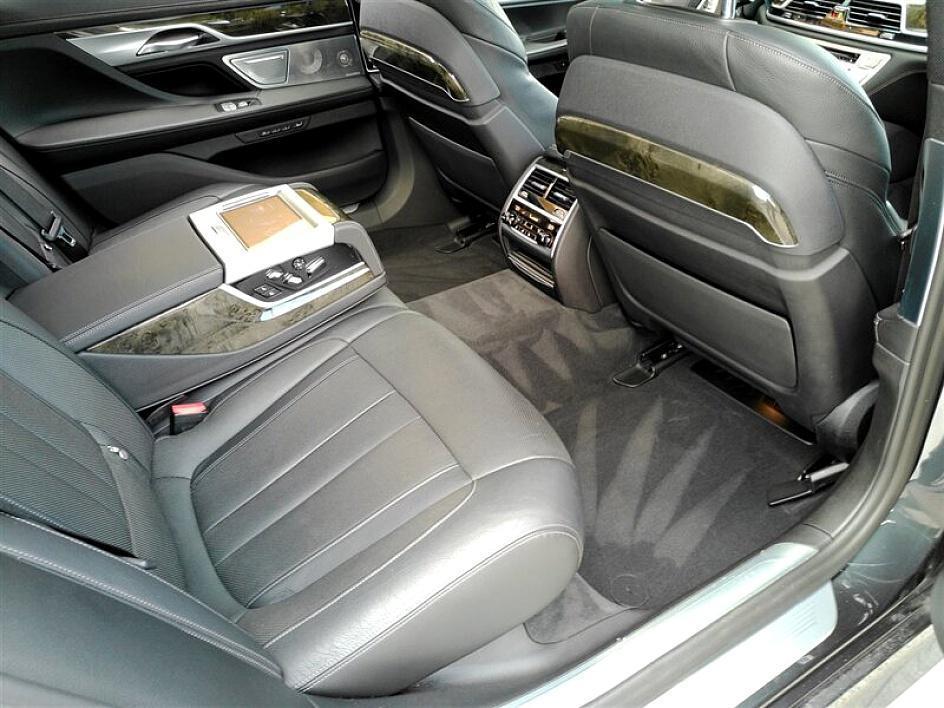 used 2019 BMW 740 car, priced at $21,450