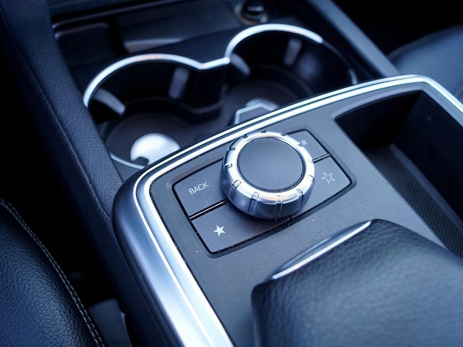 used 2015 Mercedes-Benz M-Class car, priced at $11,770
