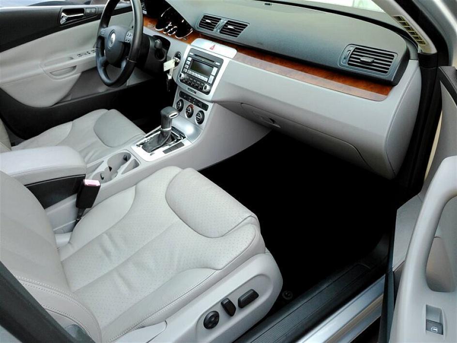 used 2007 Volkswagen Passat car, priced at $6,750