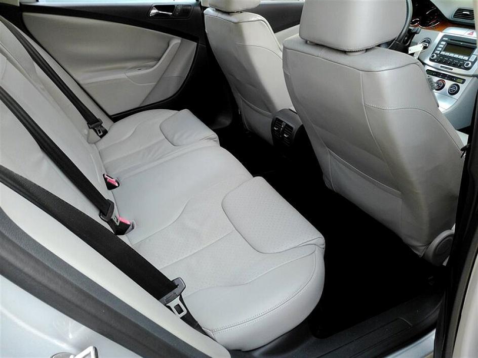 used 2007 Volkswagen Passat car, priced at $6,750