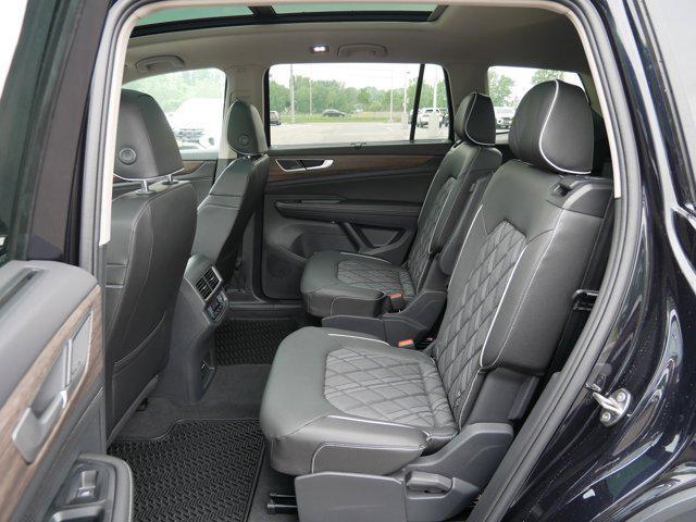 new 2025 Volkswagen Atlas car, priced at $54,188