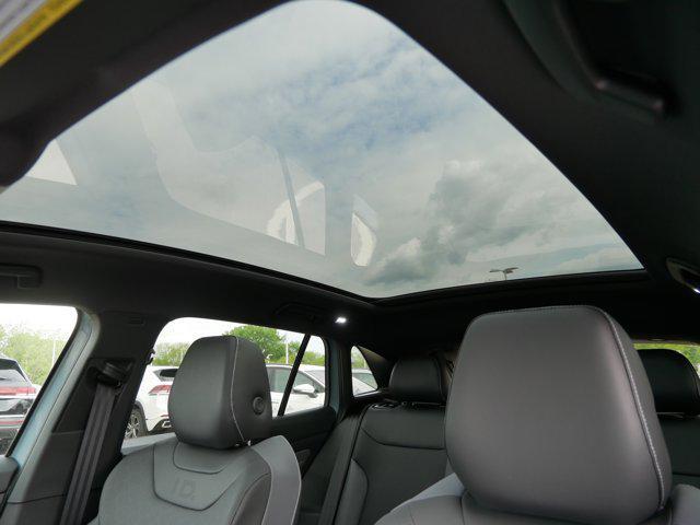 new 2025 Volkswagen ID.4 car, priced at $48,871