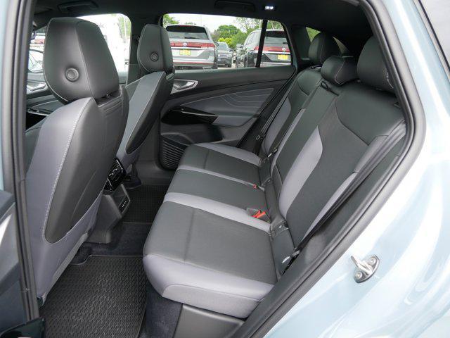 new 2025 Volkswagen ID.4 car, priced at $48,871