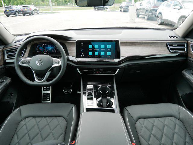 new 2025 Volkswagen Atlas car, priced at $53,956