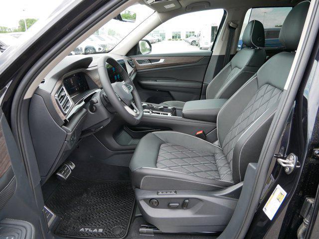 new 2025 Volkswagen Atlas car, priced at $53,956