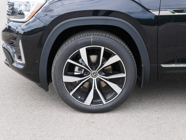 new 2025 Volkswagen Atlas car, priced at $53,956